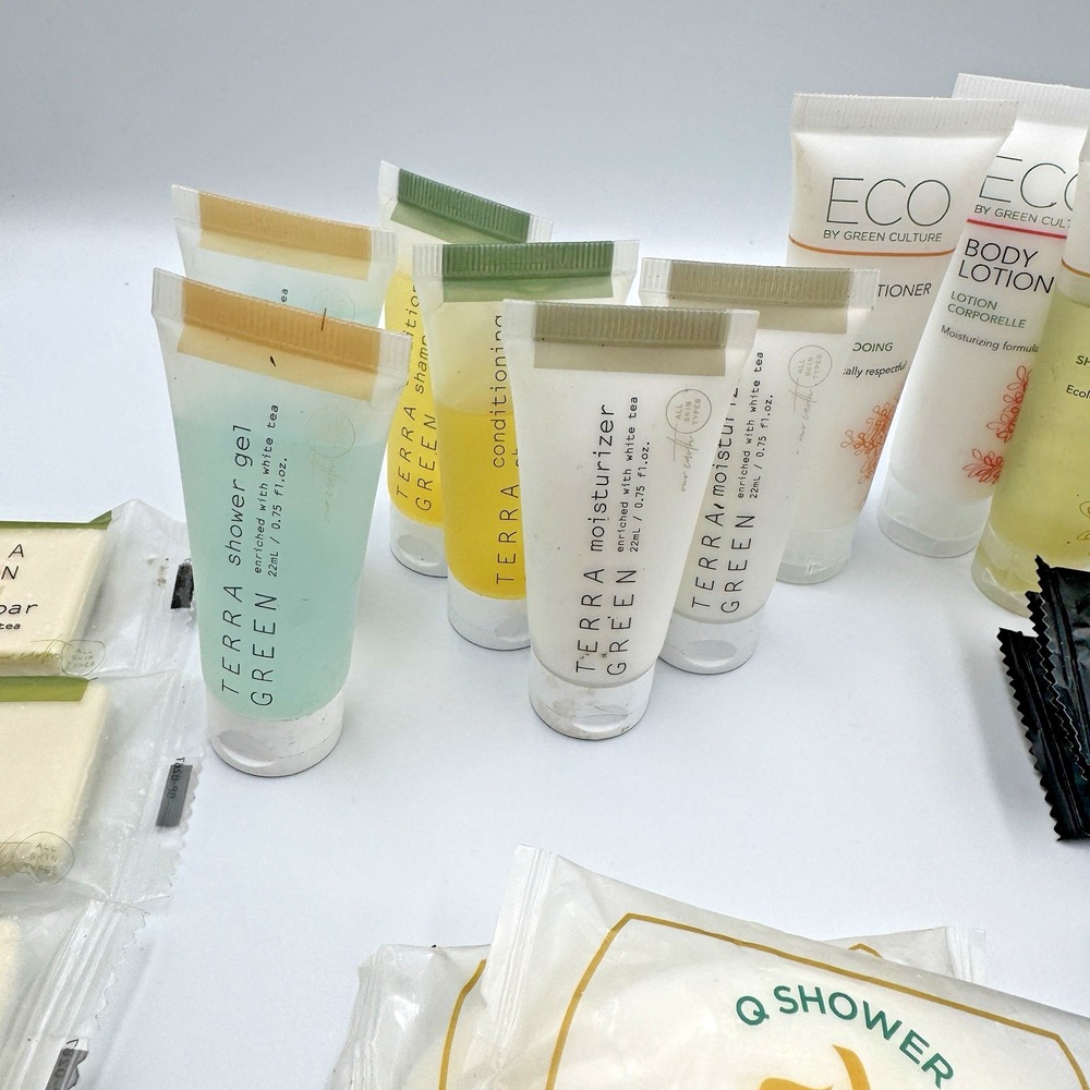 TITLE Bulk Lot of Assorted Travel Size Hotel Toiletries Soap Shampoo Lotion - Picture 10 of 10